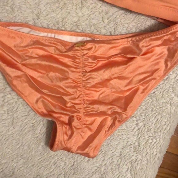 Coral VS Pink Bikini set 🧡 - Picture 3 of 5